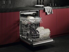 Series 8000 - powerful, flexible, and water-saving cleaning