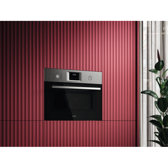 AEG - Integrated Microwaves - OK6NK40M