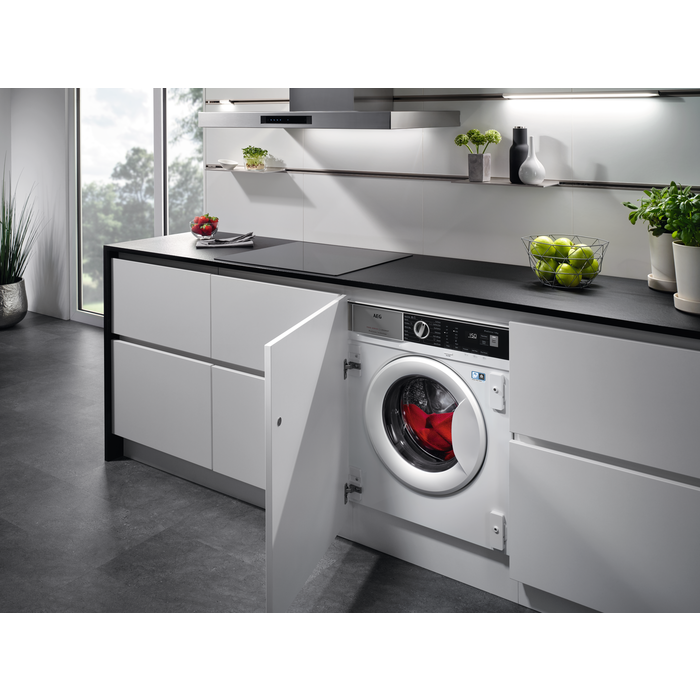 AEG - 8 kg washing machine - LFX6G8434BI