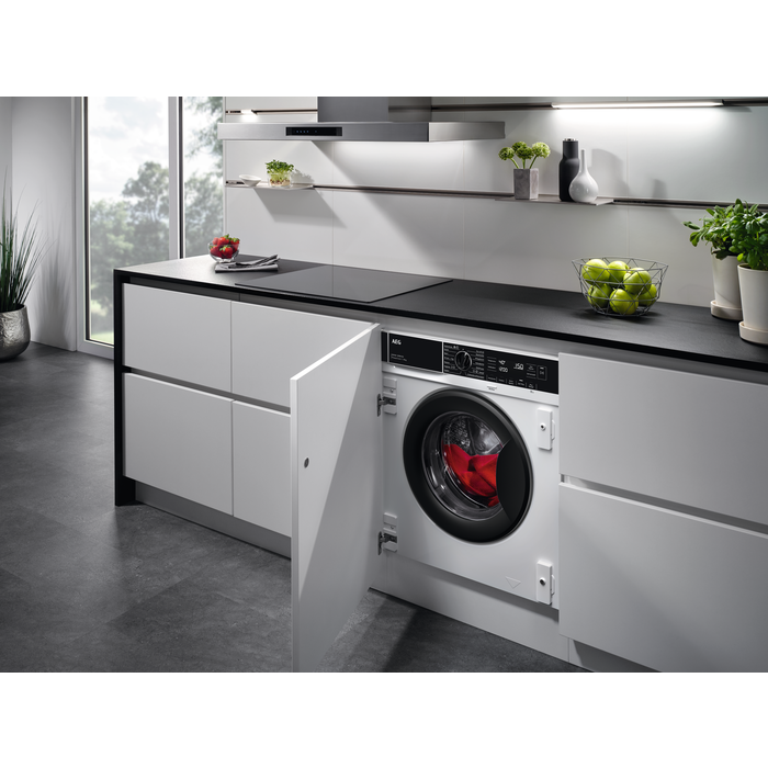 AEG - Integrated washing machine - LF7C8636BI
