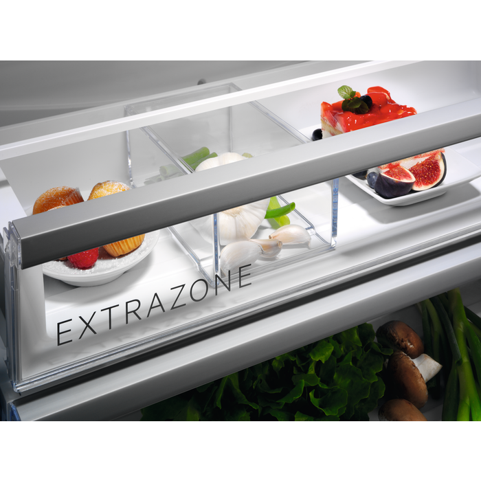 AEG - Integrated fridge freezer - NSC7G752ES