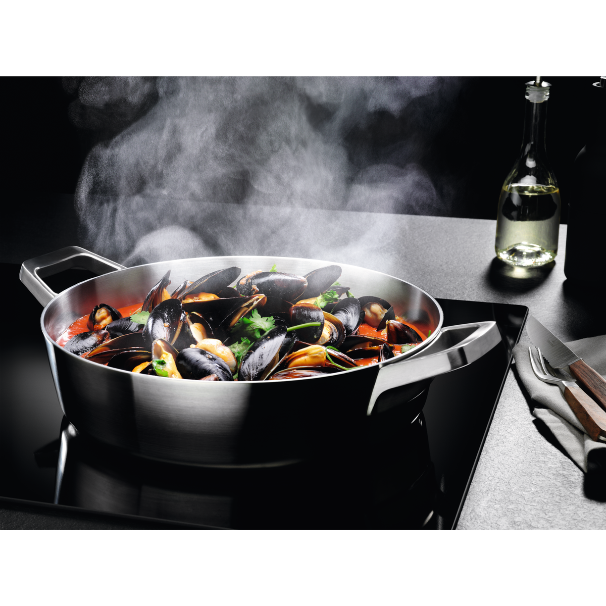 AEG - Black cooker hood - DVE5971HR