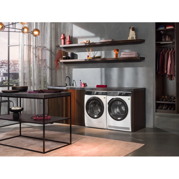 AEG - Heat pump dryer - TR948V4BC