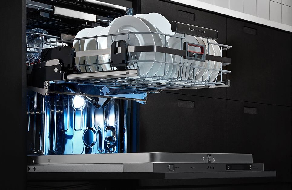 AEG ComfortLift Innovative fully integrated dishwashers AEG