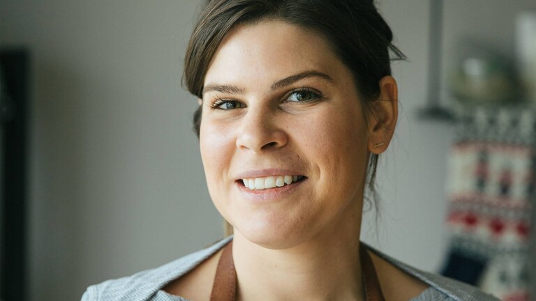 Jacques la Merde smiling